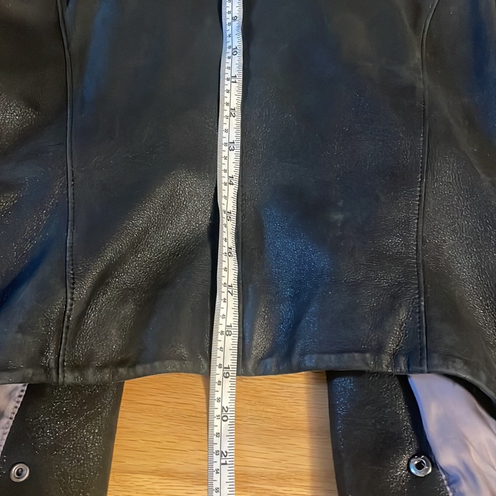 Women’s Genuine Leather Andrew Marc Jacket, pebbled black, size M - Picture 16 of 17
